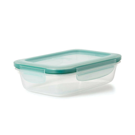 oxo-good-grips-5-1-cup-smart-seal-plastic-container-t5 11175100snap5point1cup2.jpg