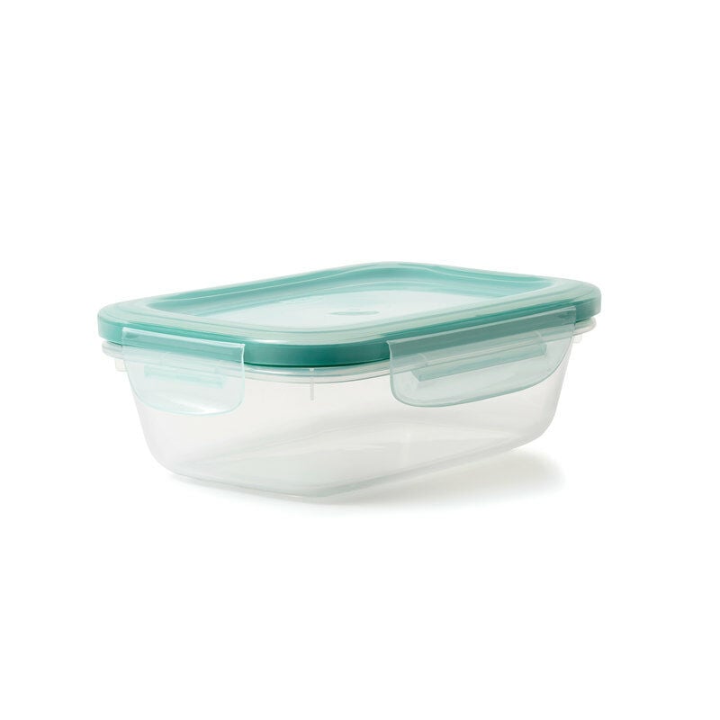 oxo-good-grips-3-cup-smart-seal-plastic-container-i2 11175300snap3cup.jpg