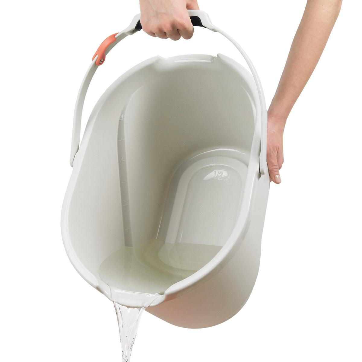 angled-measuring-bucket-q2 1367380_3_angled_measuring_bucket.jpg