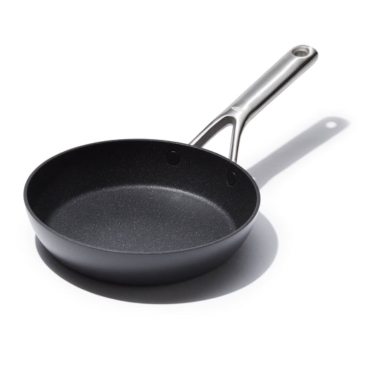 ceramic-professional-non-stick-8-inch-frypan-w0 cc004740-001-1.jpg