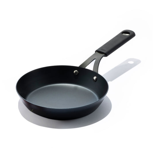 carbon-steel-obsidian-series-8-inch-frypan-with-silicone-sleeve-e0 cc005099-001-1.jpg