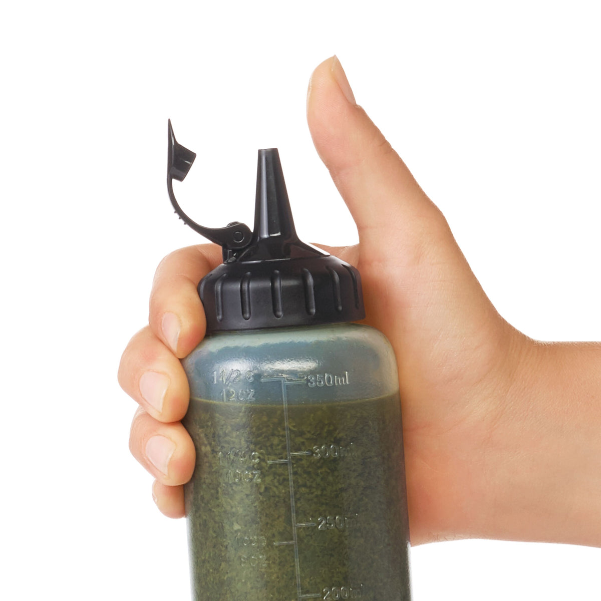 oxo-chef-s-squeeze-bottles-6-ounces-m8 gg_11219200_4c.jpg