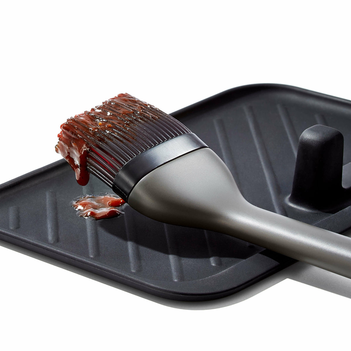 grilling-basting-brush-p8 gg_11309300_050620_4_rgb_1_.jpg