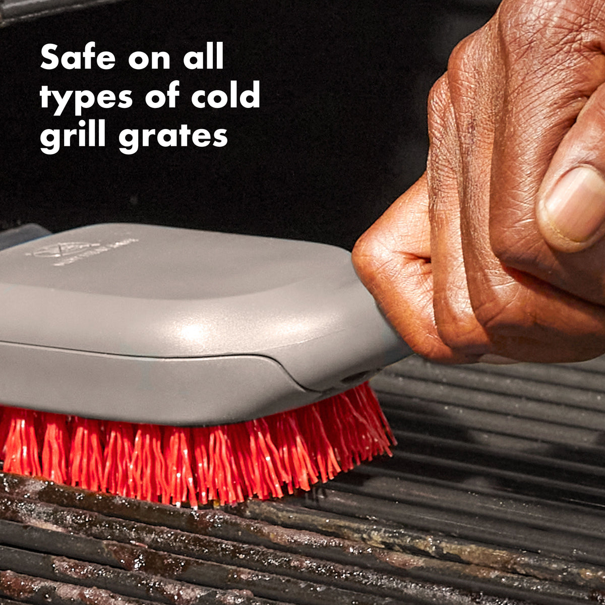 oxo-good-grips-nylon-grill-brush-for-cold-cleaning-j3 gg_11329400_8a.jpg