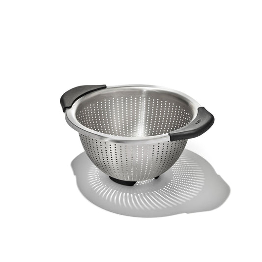 stainless-steel-3-qt-2-8l-colander-h4 gg_11330800_stainlesssteelcolander3qt_02_rgb.jpg