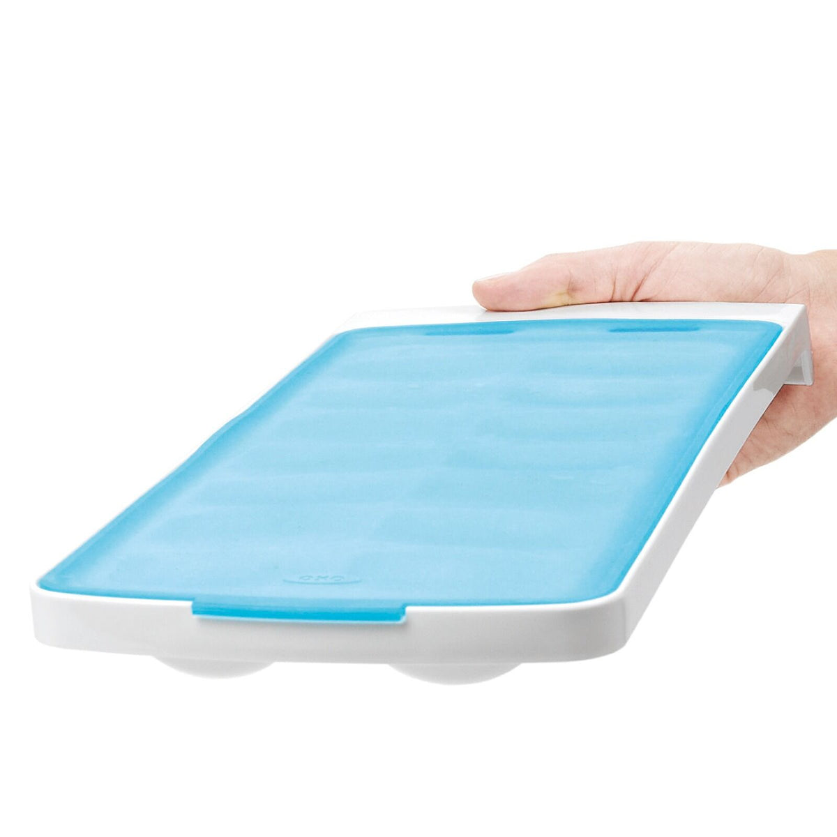 no-spill-ice-cube-tray-2-pack-e0 gg_11362000_nospillicecubetray2pk_pdp_03.jpg