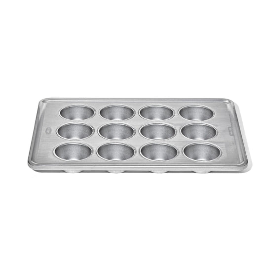 non-stick-pro-clear-coated-12-cup-muffin-pan-t6 gg_11435600_12-cup-muffin-pan_apdp_00_main.jpeg