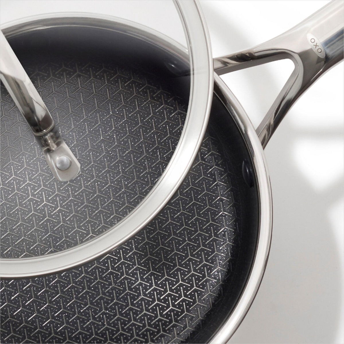 trident-hybrid-non-stick-stainless-steel-2-5-qt-saucepan-with-lid-o5 oxo_cc010465-001_trident-2p5qt-sauce_ss_pdp_03.jpeg