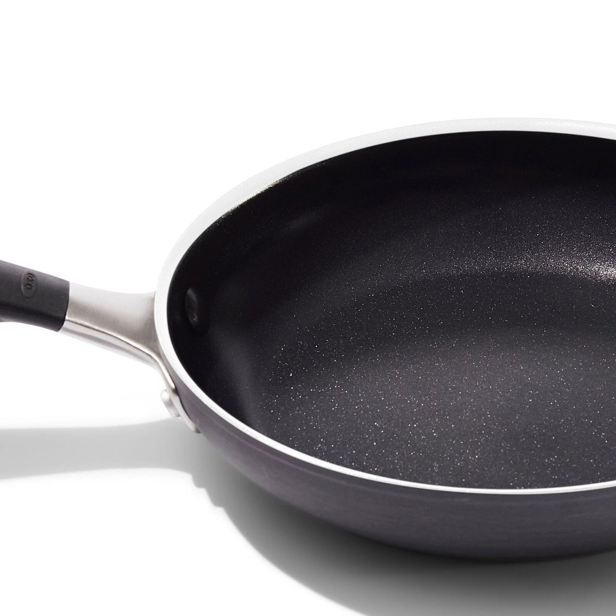 non-stick-pro-every-day-8-inch-frypan-g1 oxo_cc010468-001_nonstick-everyday-8in-fry-pan_pdp_06.jpg