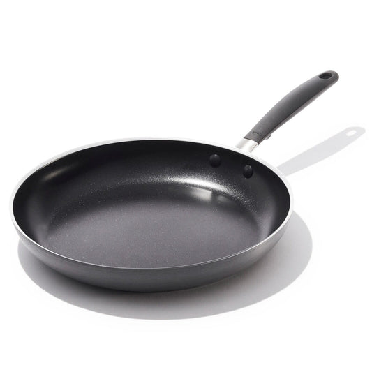 non-stick-pro-every-day-12-inch-frypan-d6 oxo_cc010470-001_nonstick-everyday-12in-fry-pan_pdp_01.jpg