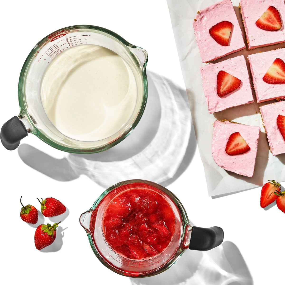 2-cup-and-4-cup-glass-measuring-cup-set-j7 oxo_glass_measuring_cups-11384700_018.jpg