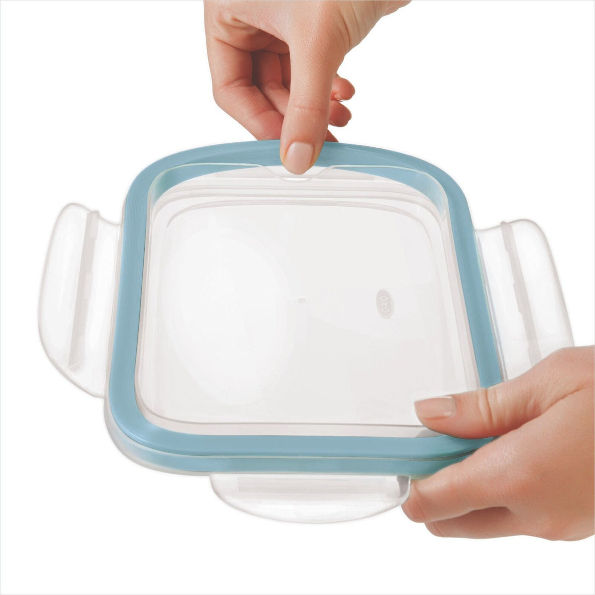 smart-seal-1-6-cup-glass-rectangle-container-arctic-blue-u0 oxo_smartseal_rectangle-glass-arctic_pdp_05_2.jpeg