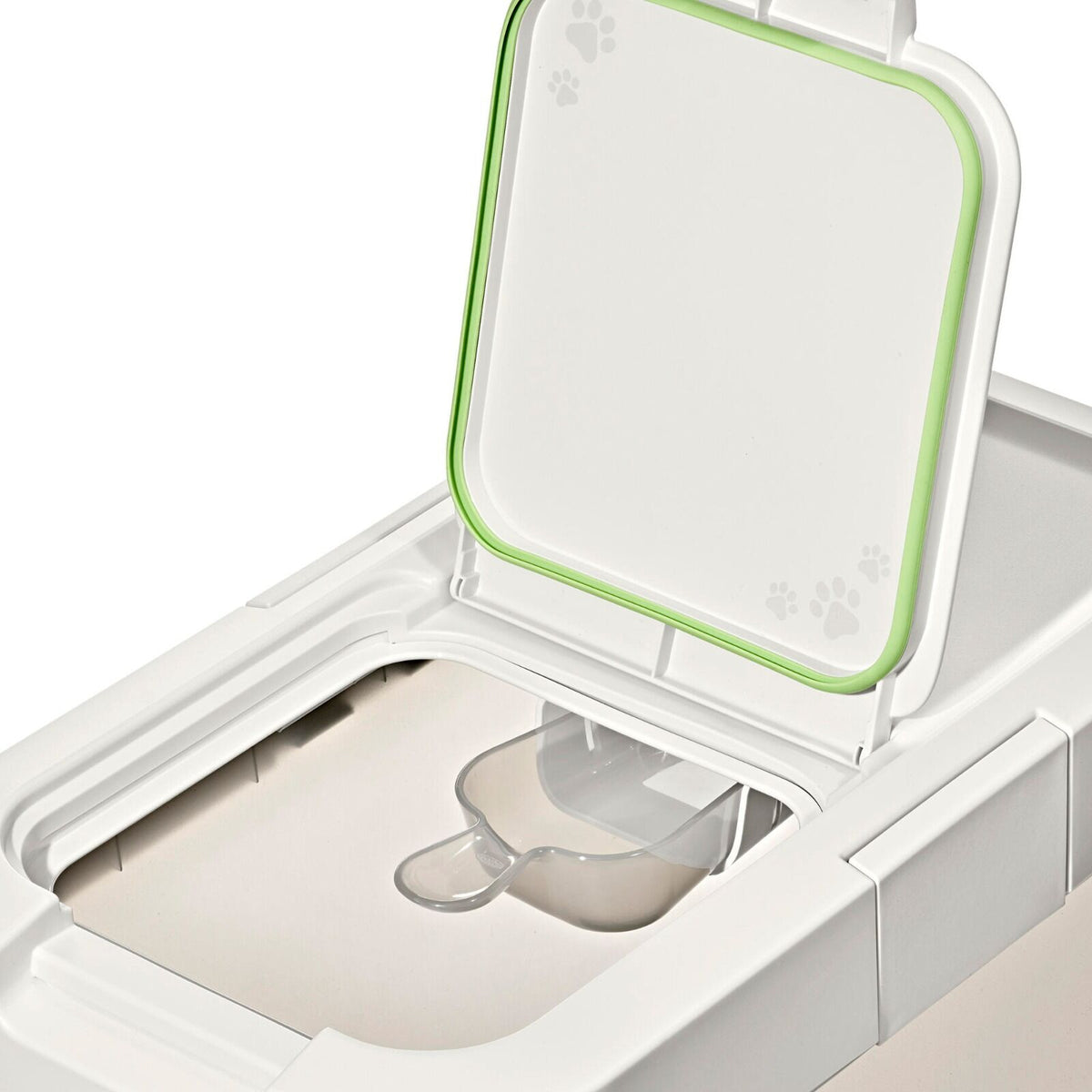 oxo-pet-airtight-food-container-with-scoop-extra-large-o4 pet_7301600_airtight-food-container-extra-large_pdp_03.jpeg