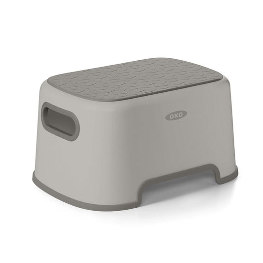 step-stool-drizzle-f5 tot_63171500_step-stool-drizzle_00_main.jpeg