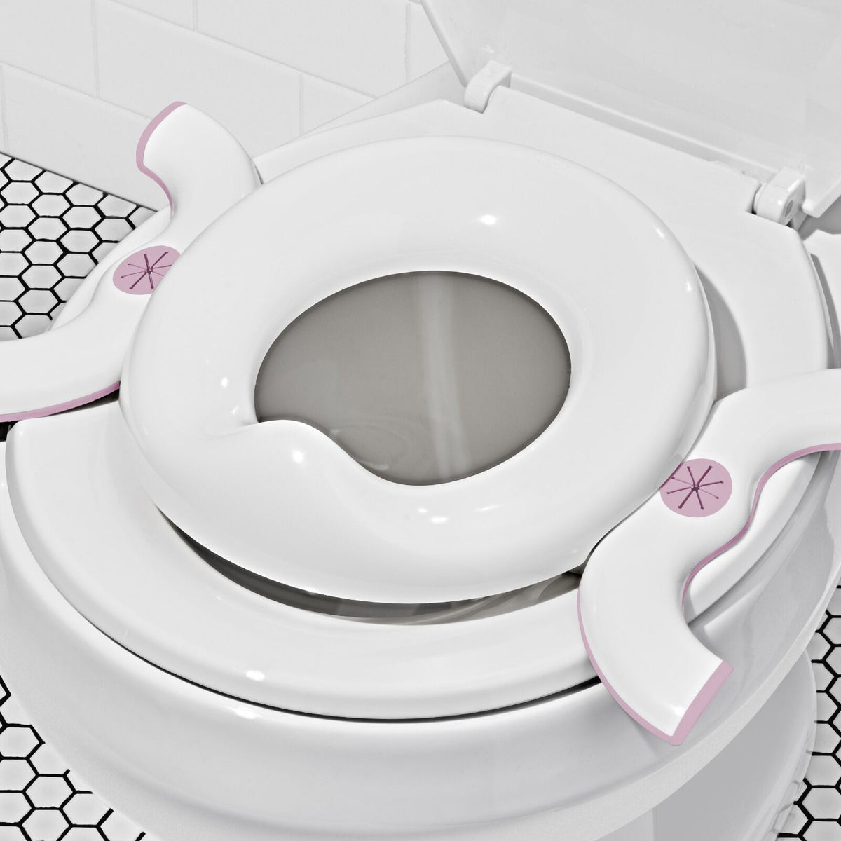 oxo-tot-2-in-1-go-potty-blossom-w9 tot_63172200_2in1-go-potty-blossom_pdp_03.jpeg